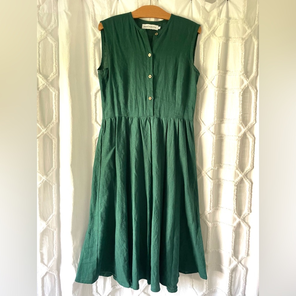 Sleeveless Deep Green Linen Midi Dress - Picture 2 of 4